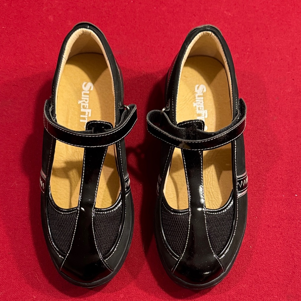 Surefit women’s black dress shoes